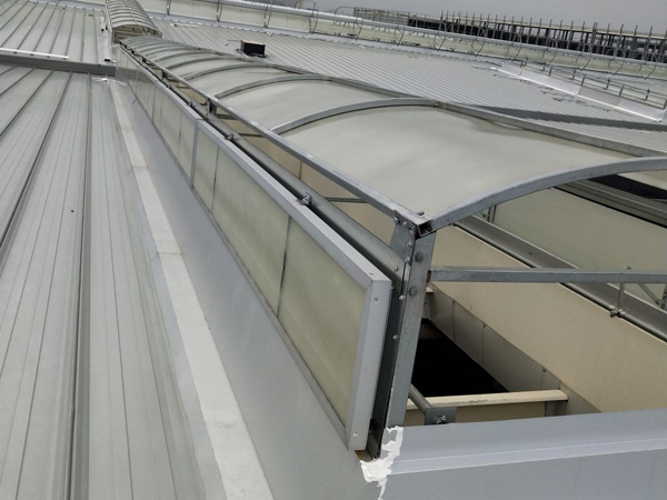 侧开型采光排烟天窗