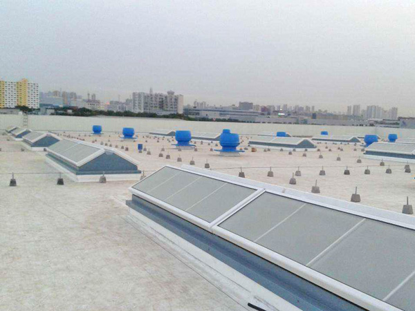 三角型采光排烟天窗